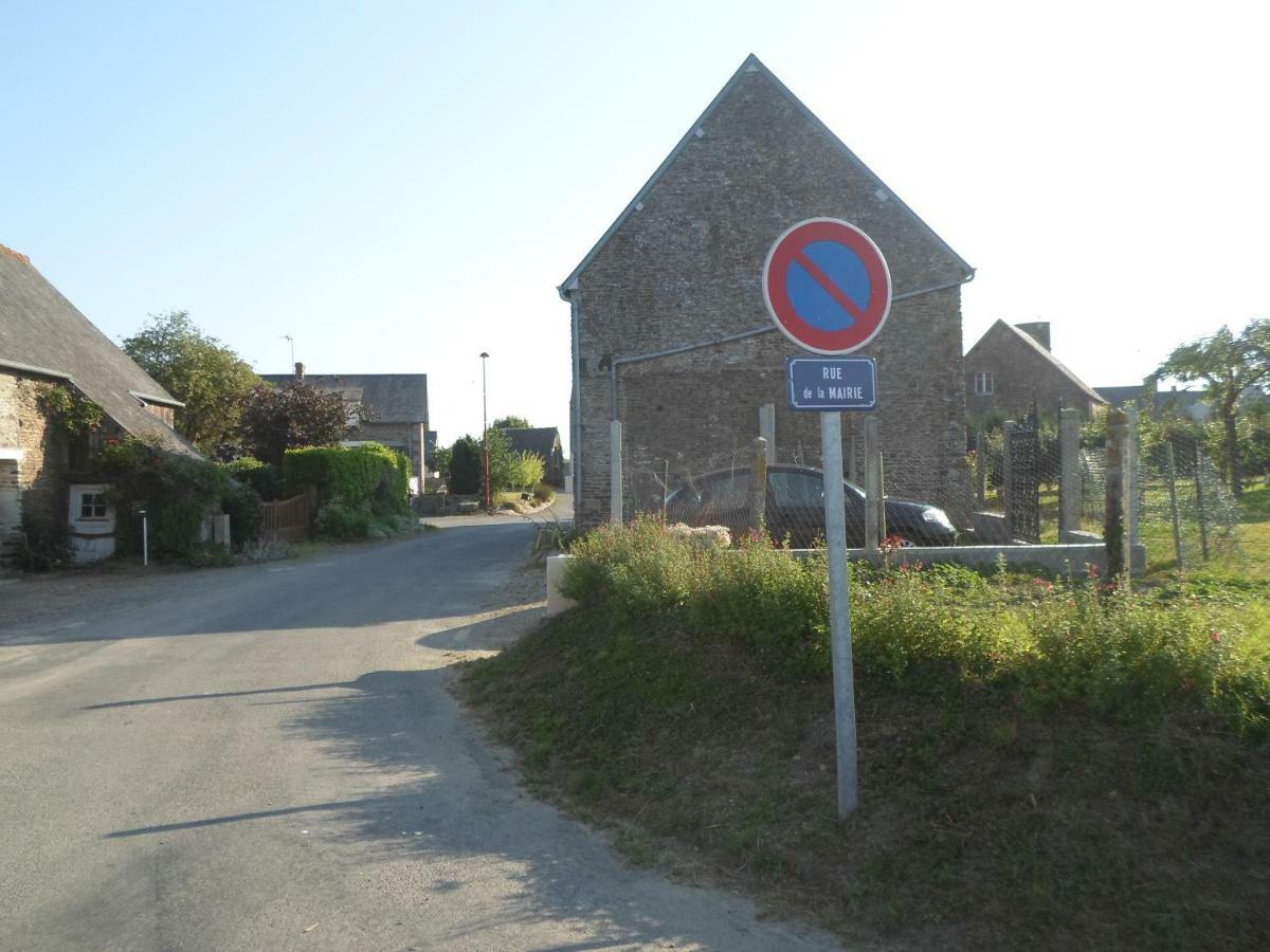 Aucey-la-Plaine Les Colombes De La Baie Du Mont Saint-Michel Bed & Breakfast エクステリア 写真
